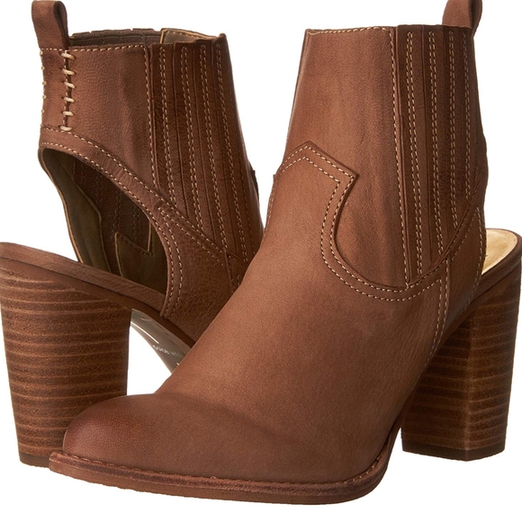 Dolce Vita Jasper Open Back Ankle Bootie - Picture 2 of 8